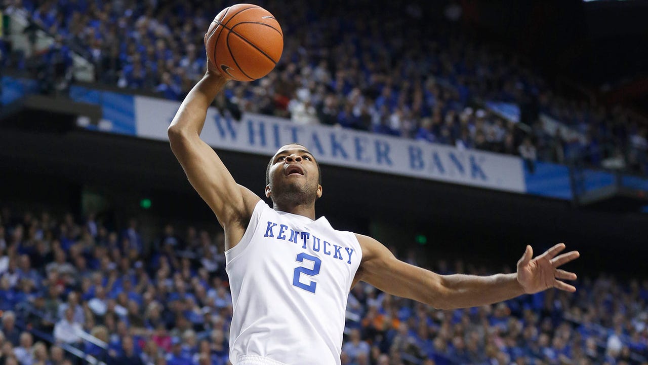 Top-ranked Kentucky cruises past Eastern Kentucky
